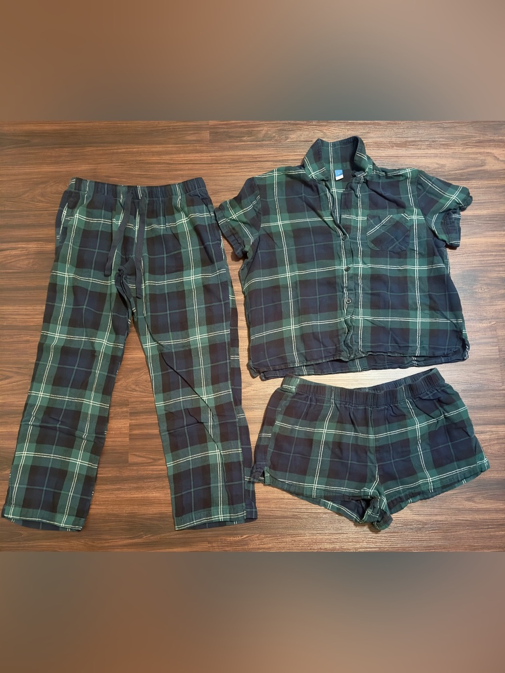 Old Navy Green and Black Plaid 3-Piece Pajama Set M/L